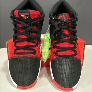 Men’s Size 11 - women’s  Size 12.5 Nike LeBron Witness 8, Low Bred FV0400-001 Nike LeBron Witness 8 x FaZe Clan Low Bred FV0400-001  main image 2